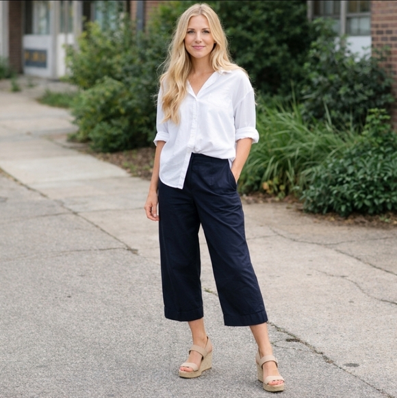 Sunny Leigh Pants - New Black Cropped Capri Pants Casual NWT Sz 6